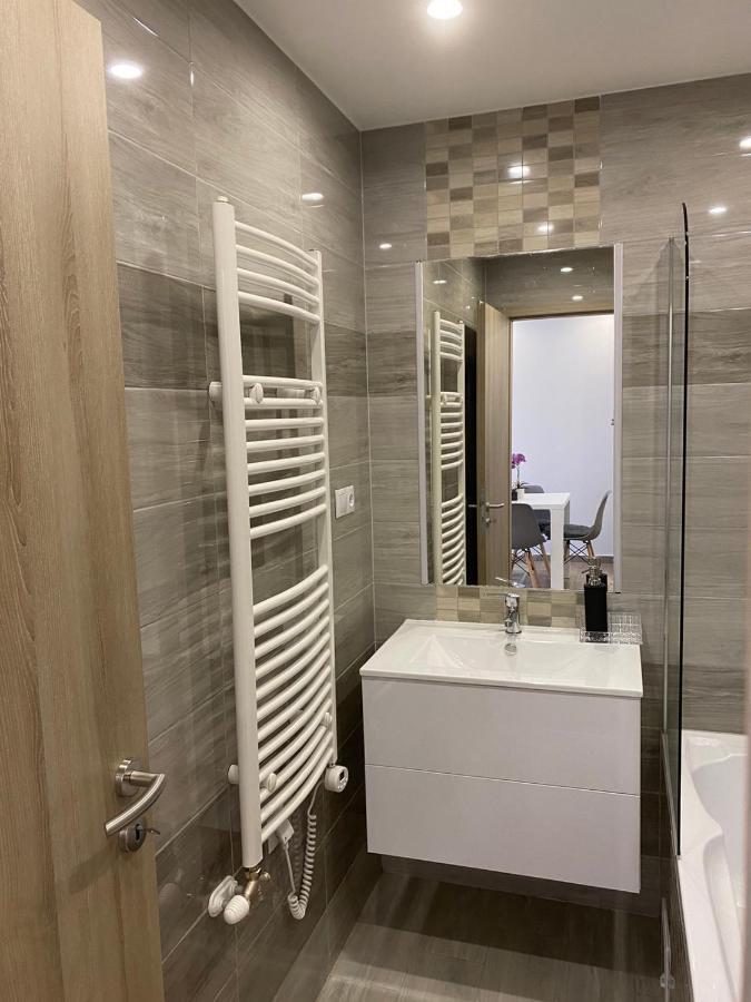 Oasis Apartman Hajduszoboszlo Exterior photo