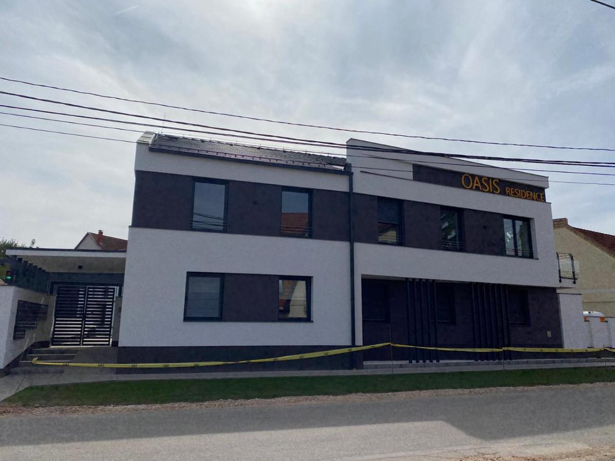 Oasis Apartman Hajduszoboszlo Exterior photo